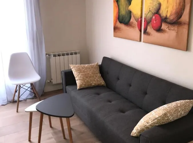 Mejores hoteles cerca del escenario Puerta del Ángel